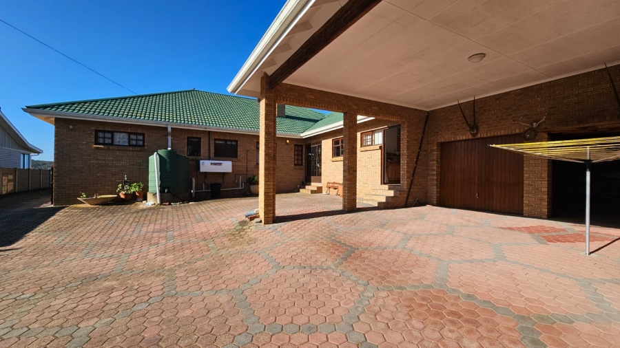 3 Bedroom Property for Sale in Stilbaai Wes Western Cape
